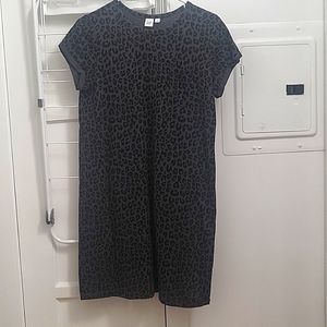 Gap M t-shirt dress NWT Grey Leopard